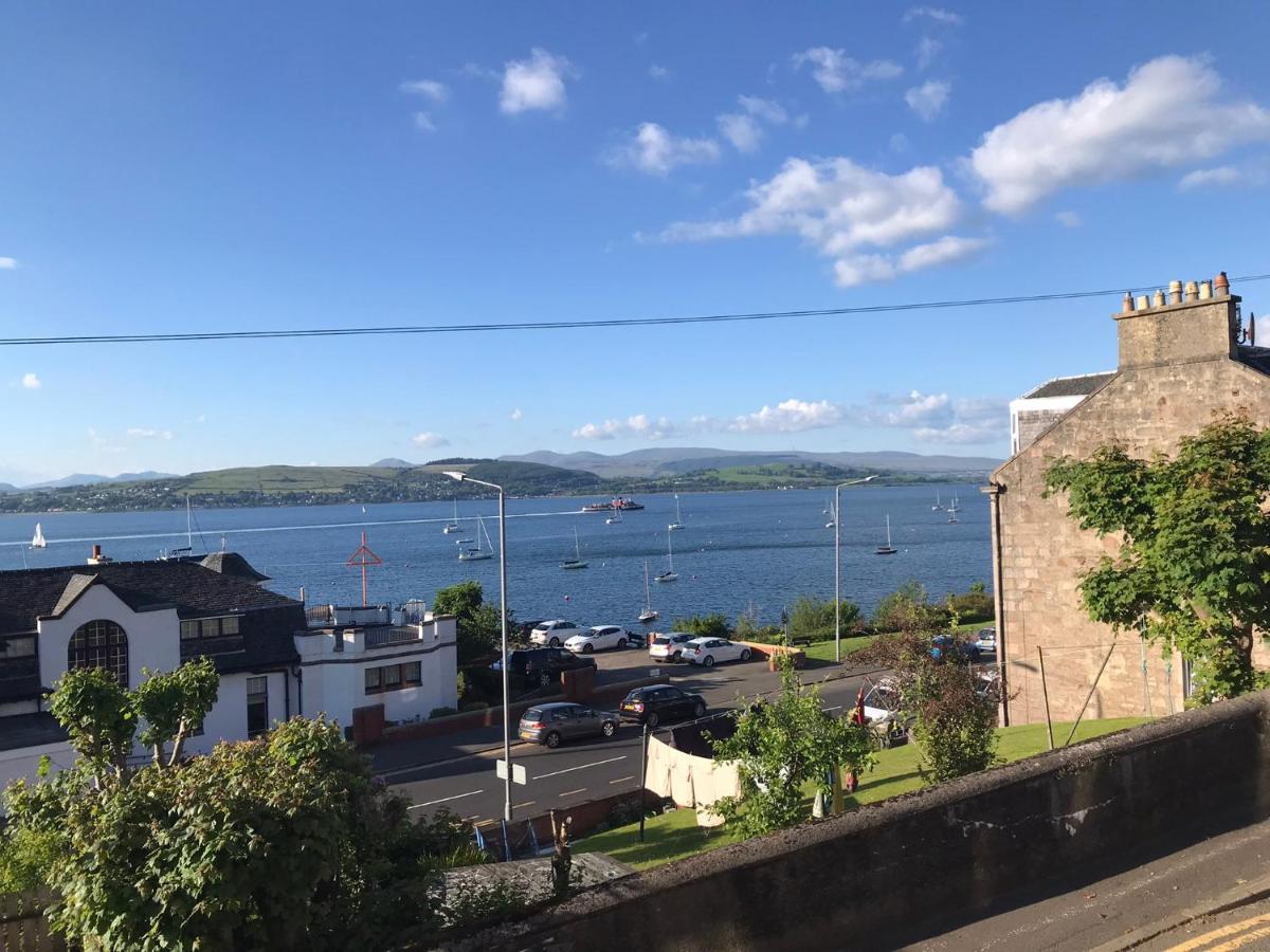 Beautiful 3-Bed Apartment In Gourock Exterior foto