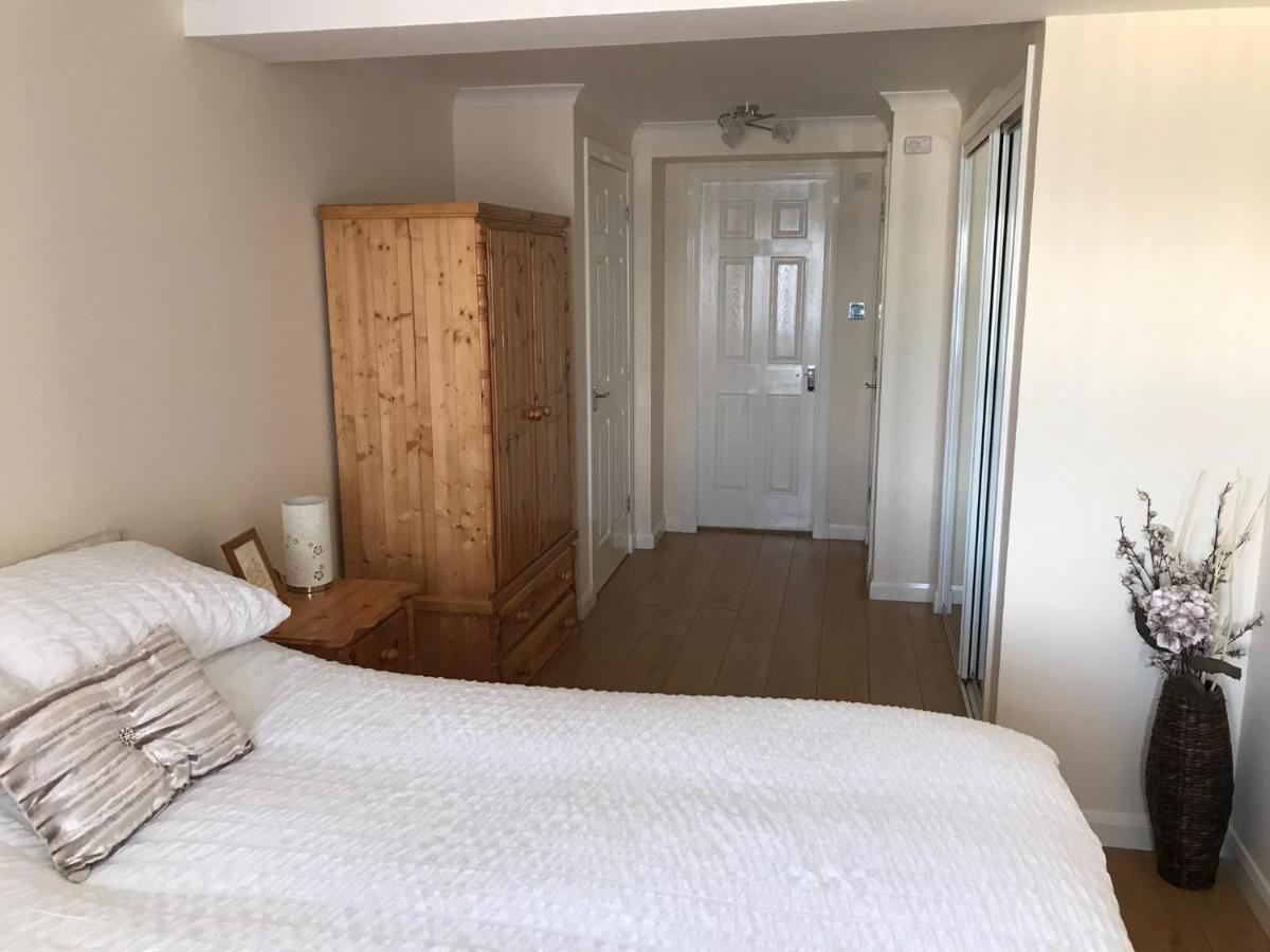 Beautiful 3-Bed Apartment In Gourock Exterior foto