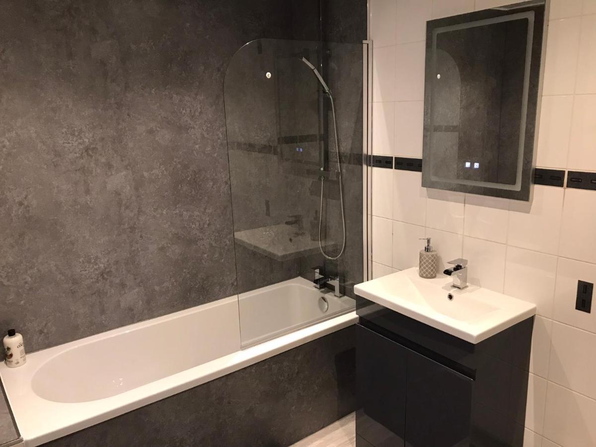 Beautiful 3-Bed Apartment In Gourock Exterior foto