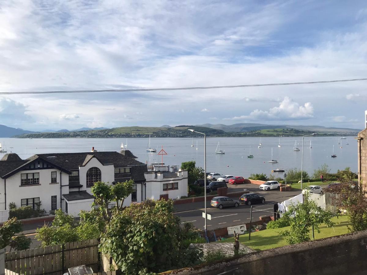 Beautiful 3-Bed Apartment In Gourock Exterior foto